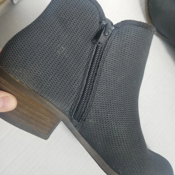 KENSIE GRAY HEELED ANKLE BOOT SIZE 7.5 - Picture 14 of 16